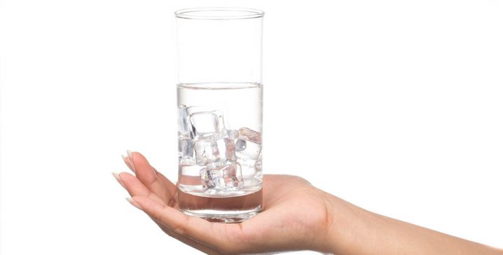 Saat Haid Tidak Boleh Minum Es, Apakah Ini Mitos Atau Fakta?